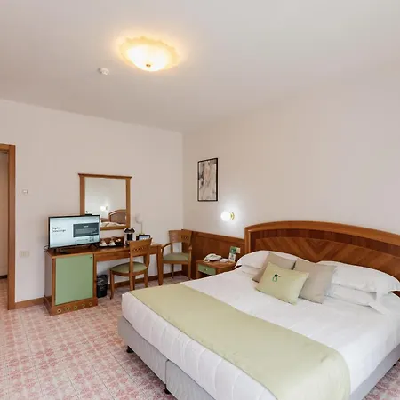 Hotiday Collection - Otel Sorrento