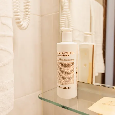 Отель Hotiday Collection - 4*