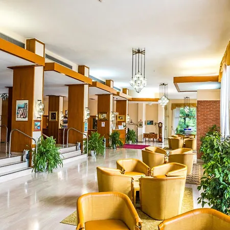 Hotel Hotiday Collection -