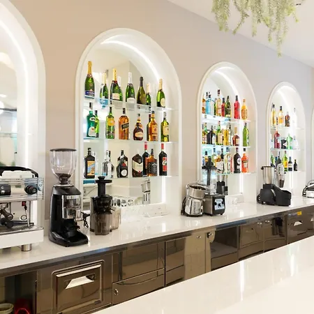 Hotiday Collection - Hotel 4*