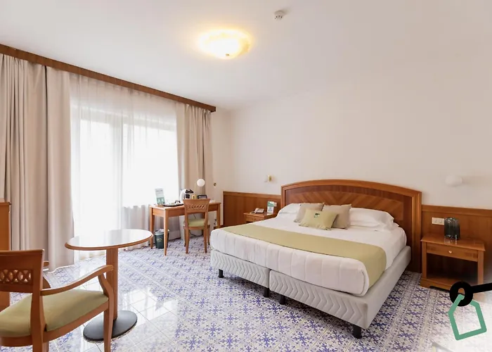 Hotiday Collection - Hotel 4*